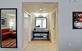 Hampton Inn And Suites Cincinnati Downtown 3*